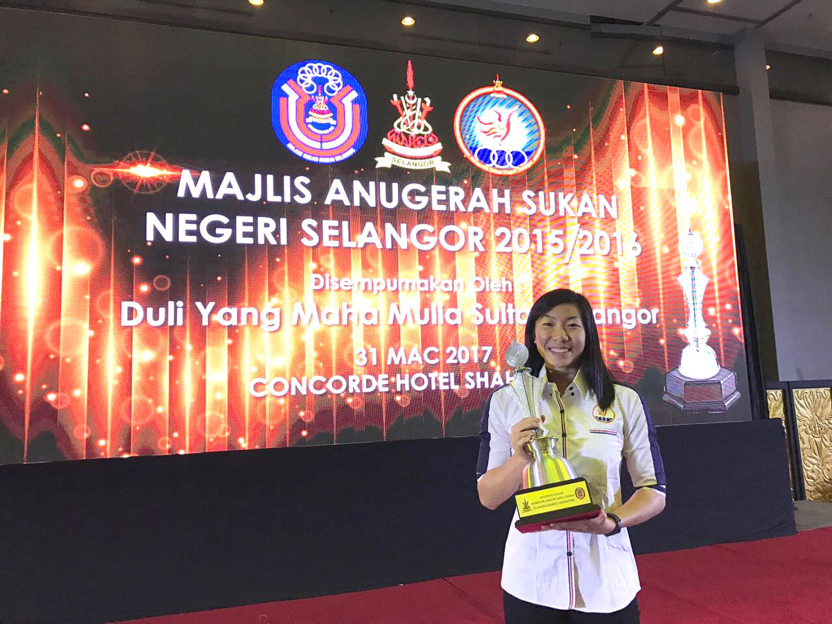 ISKL's Nadia Redza at Selangor Athlete Award Ceremony in 2015/16
